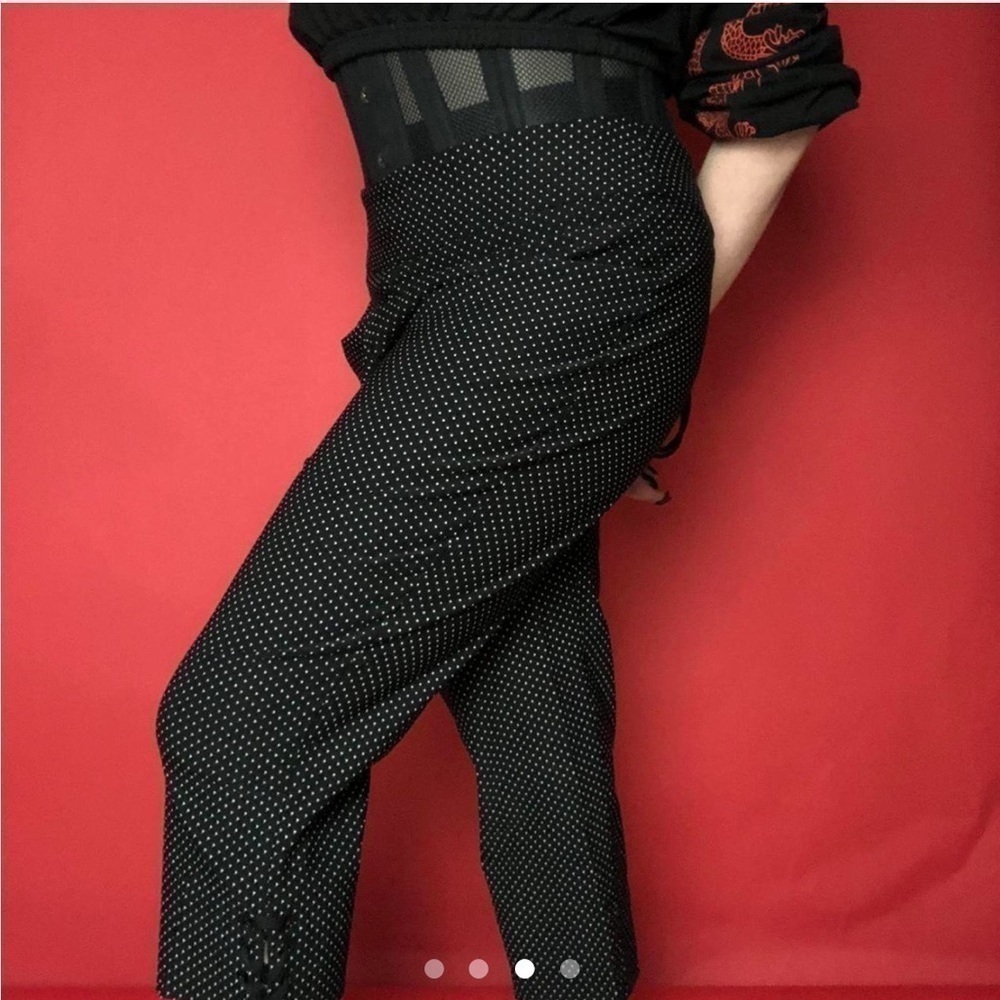 Casual polka dot capris  🖤🤍​​​​​​​​​​​​​​​​​​​​​​​​​